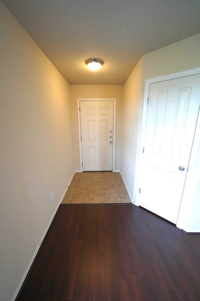 Building Photo - Spacious Single-Story Home in Highland Farms - Realtor Commission: $500