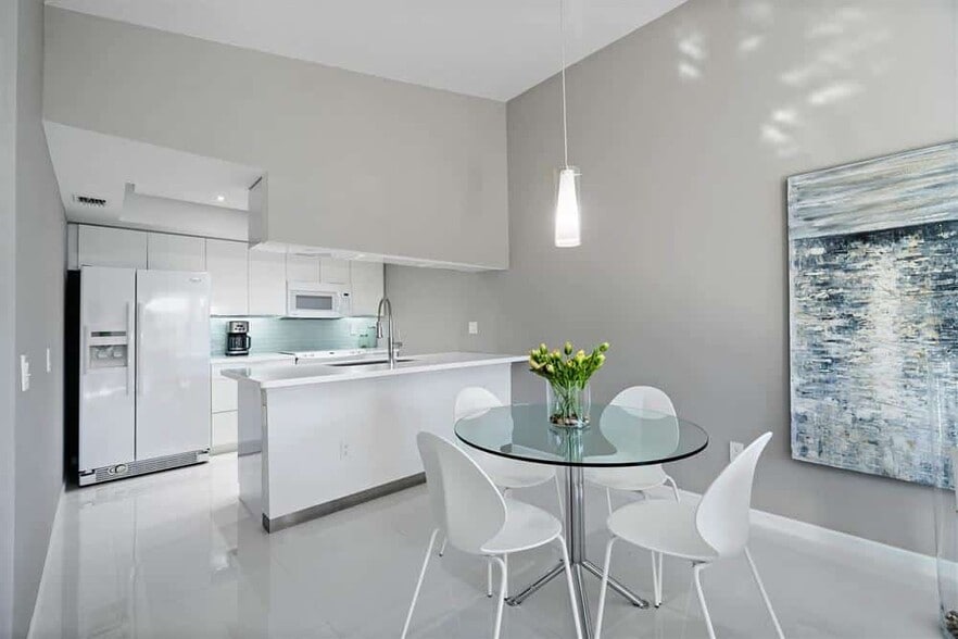 Building Photo - 119 Waterside Dr