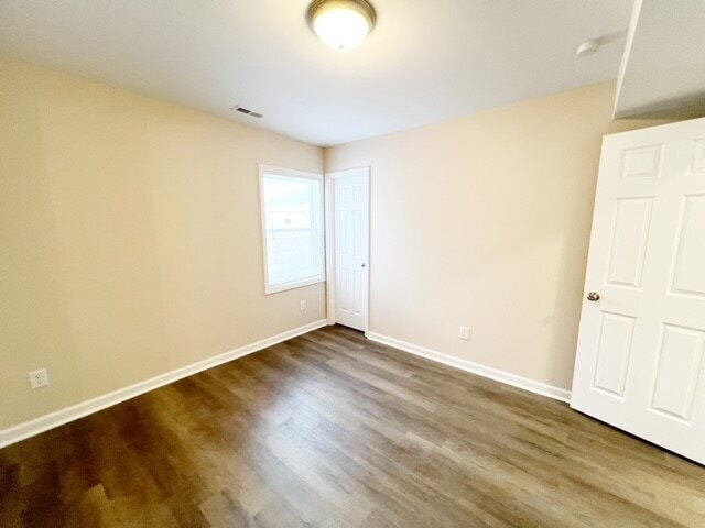 Building Photo - SOUTH BROADRIPPLE - 4 BR/2BA LIKE BRAND NEW!