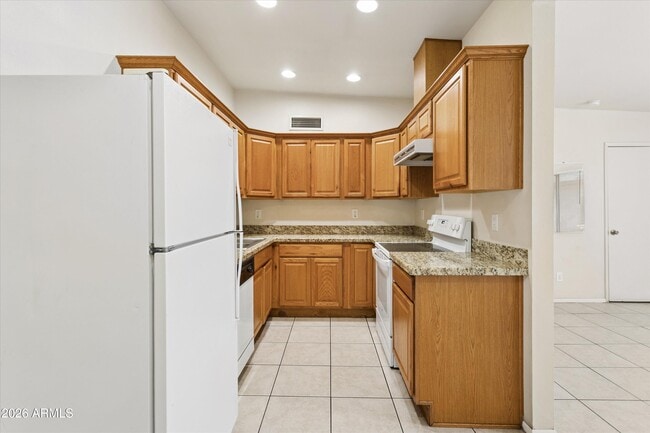 Building Photo - 7010 N 68th Dr