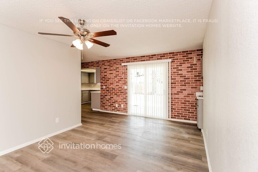 Building Photo - 1721 E 8th St