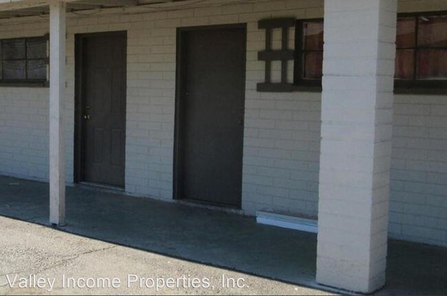 Building Photo - 1402 E Jefferson St
