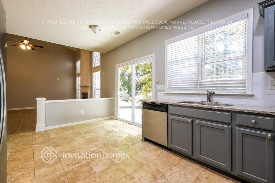 Building Photo - 13558 Weycroft Cir