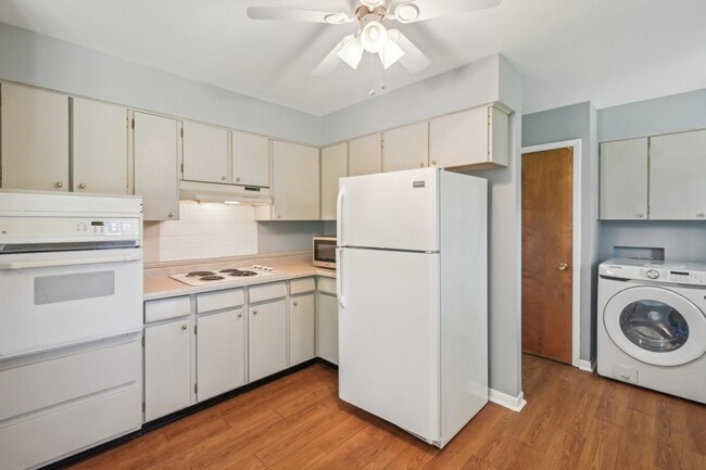 Building Photo - 116 Tower Ln