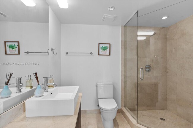 Building Photo - 200 Sunny Isles Blvd