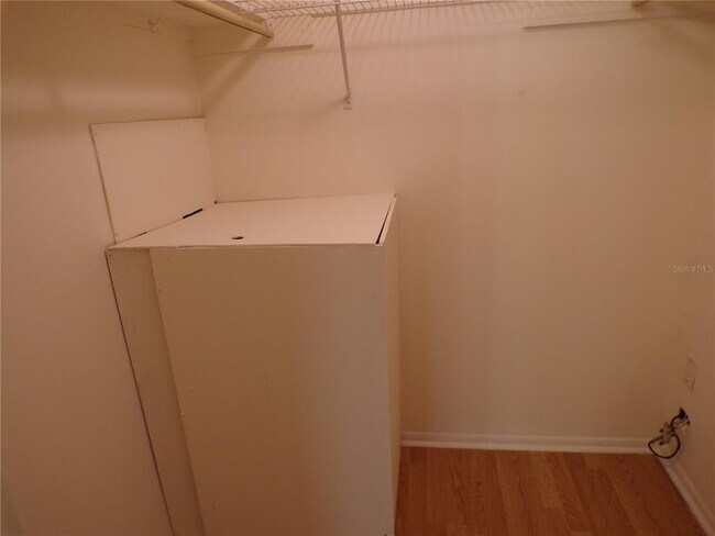 Building Photo - 102 Capri Isles Blvd