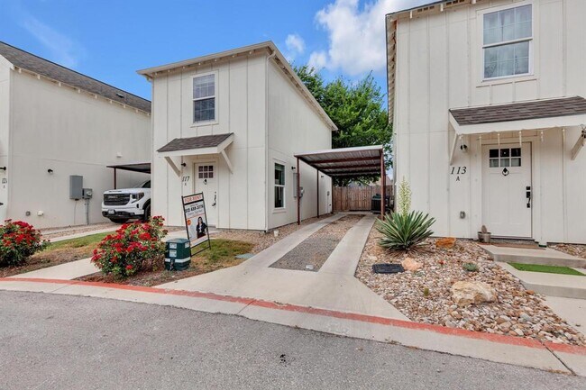 Building Photo - 350 Debus Dr