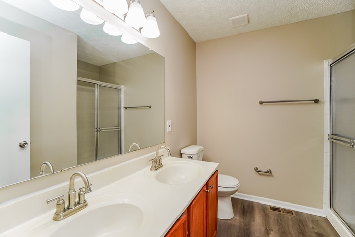 Building Photo - 5512 Beresford St