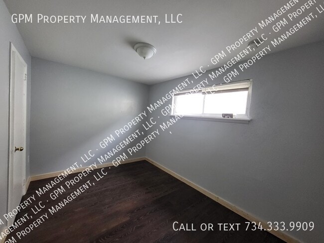 Building Photo - 52 W Pleasant St