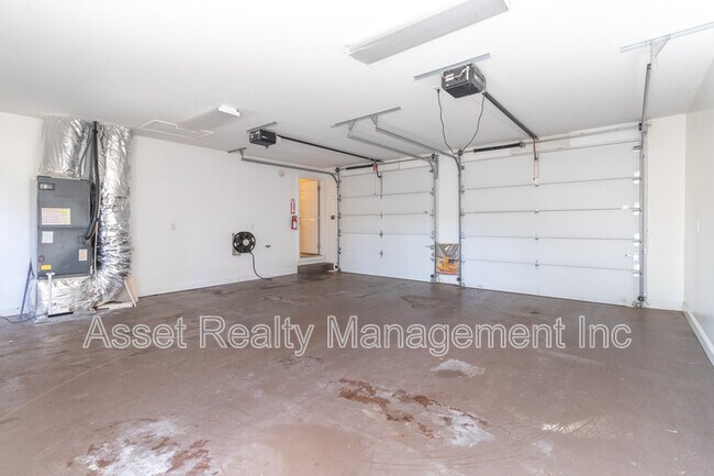 Building Photo - 306 White Cap Ln