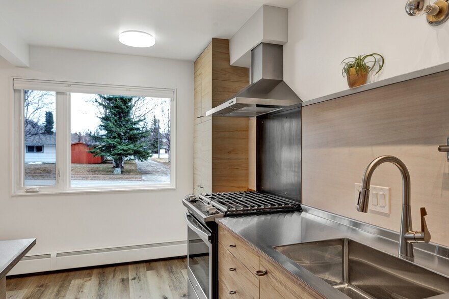 Building Photo - 1416 O St