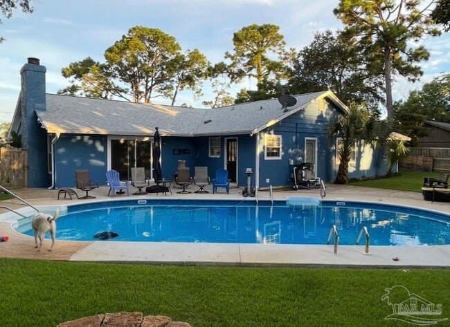 Building Photo - 2644 Venetian Way