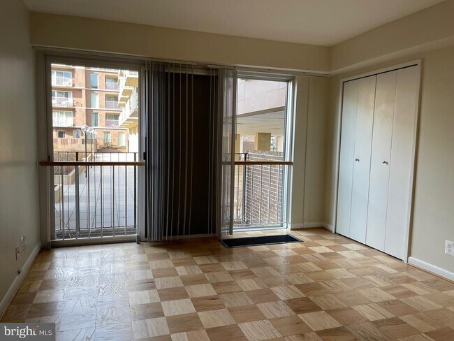 Building Photo - 520 N St SW