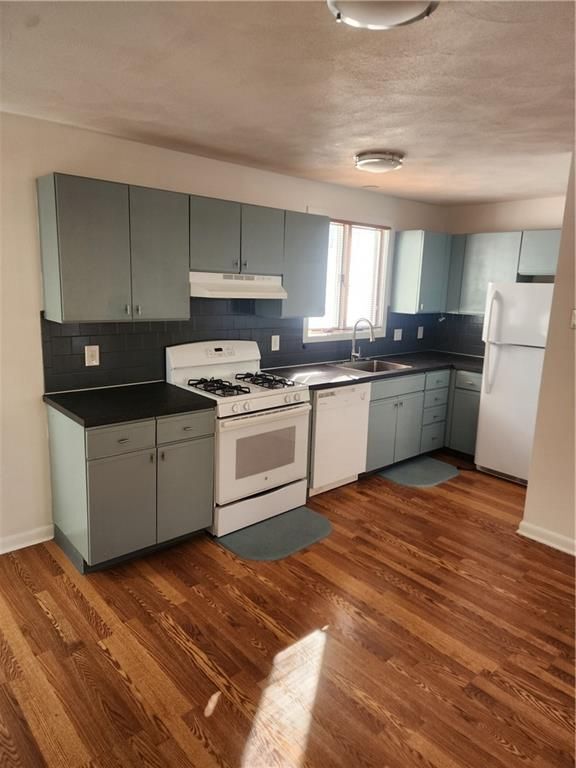 Building Photo - 44 Nellie St