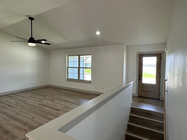 Building Photo - Now Accepting Applications – 4 BED 3 BATH | Summit Pass Subdivision | Waynesville School District