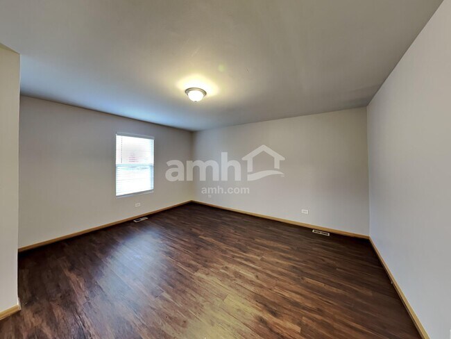 Building Photo - 25773 S Hoover Ct