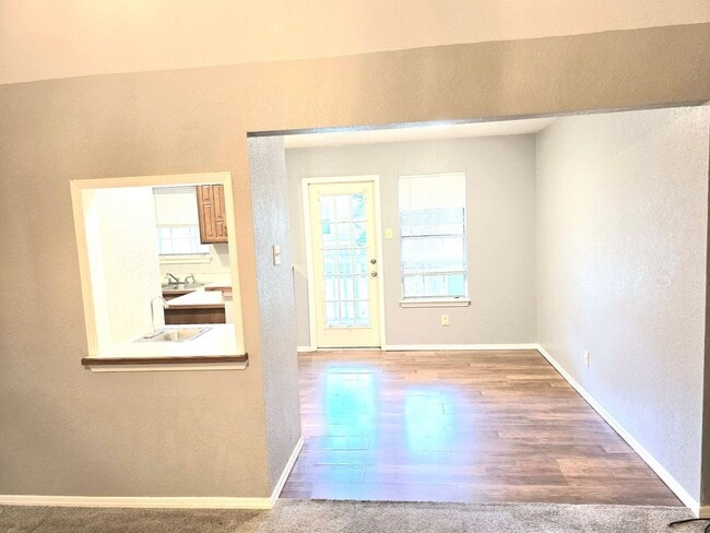 Building Photo - Gated HOA Community