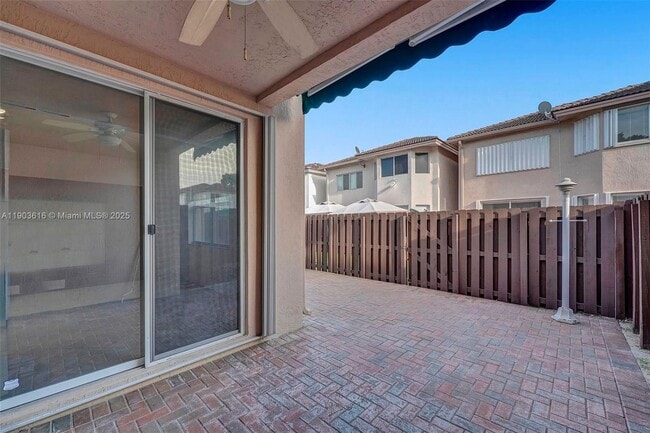 Building Photo - 11348 NW 73rd Terrace