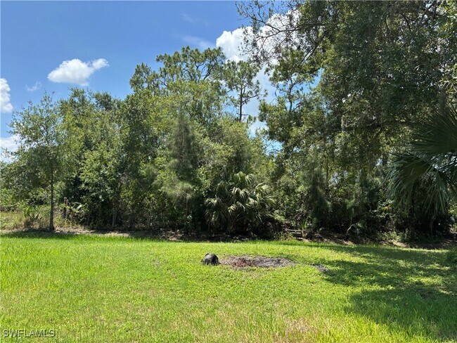 Building Photo - 6770 Marna Ln
