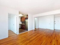 Building Photo - 2640 Marion Ave