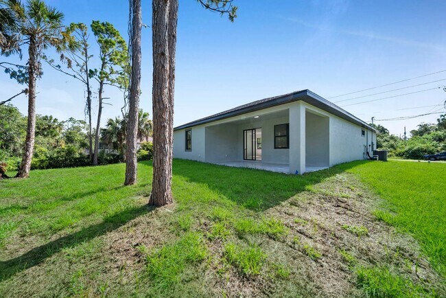 Building Photo - 73 Flamingo Blvd