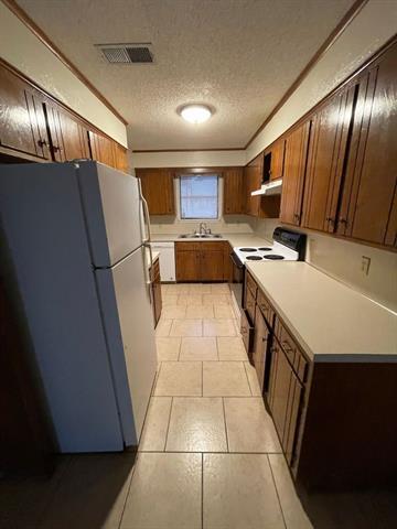 Building Photo - 4634 Marlboro Dr