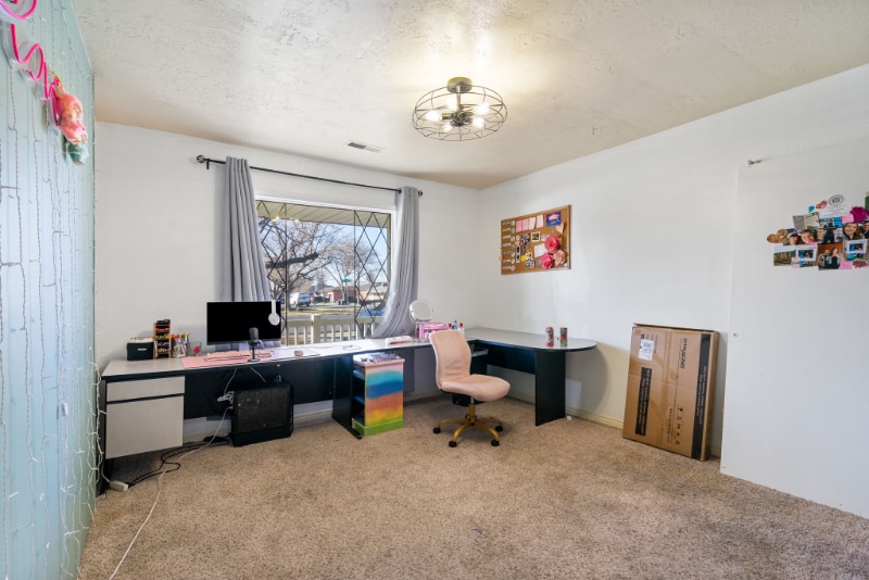 Building Photo - 496 N 500 E