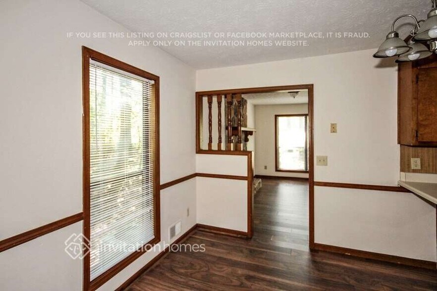 Building Photo - 376 Mill Ridge Way