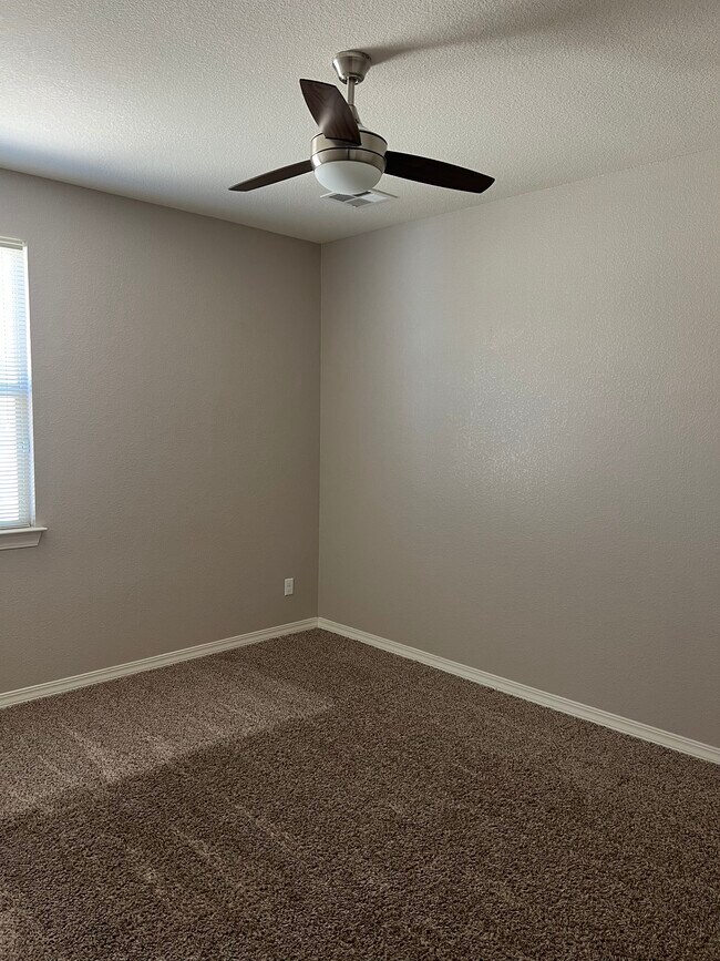 Building Photo - 1409 Kimsha Dr