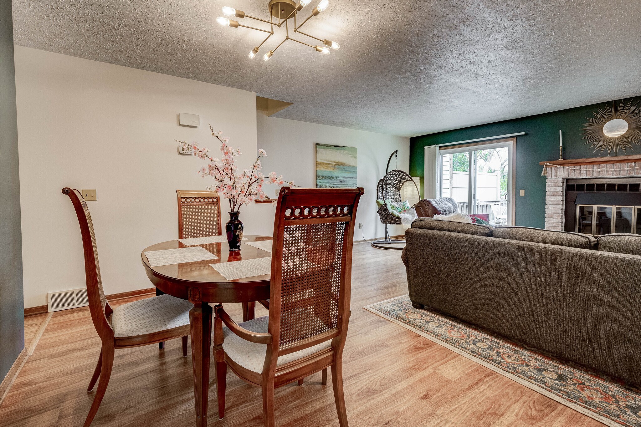 Building Photo - 6524 Blossomwood Cir NE