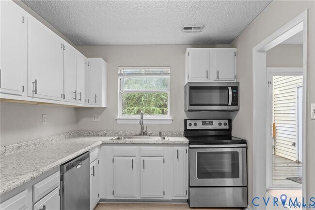 Building Photo - 2613 Chancer Dr