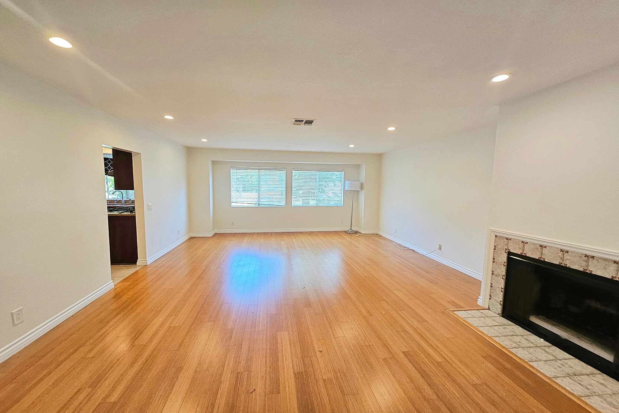 Building Photo - 1454 E Orange Grove Blvd