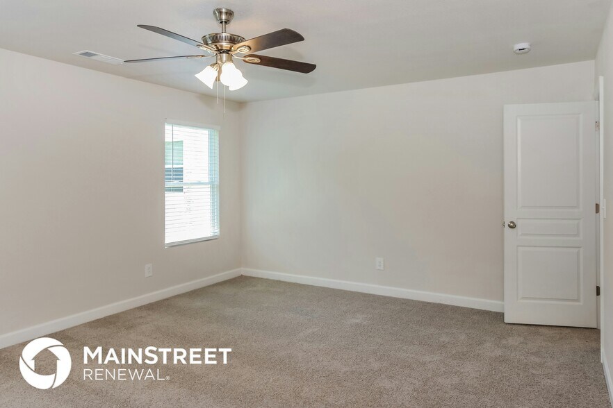 Building Photo - 16936 Wellhouse Dr