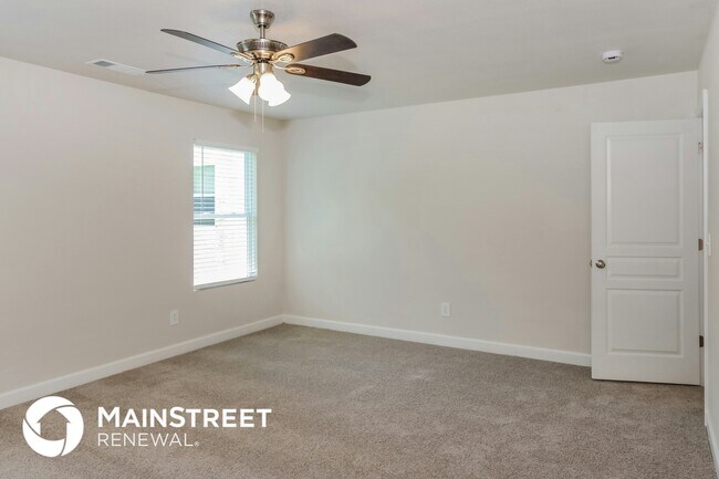 Building Photo - 16936 Wellhouse Dr