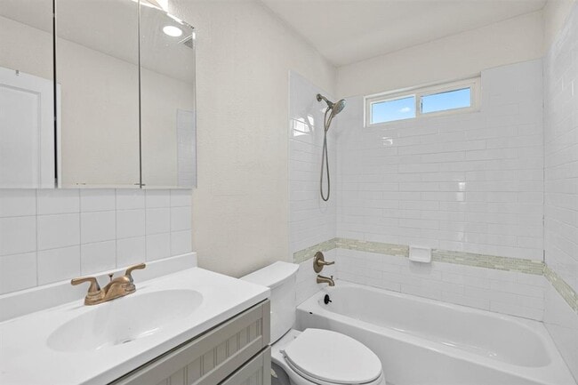 Building Photo - 13415 Crane Rd