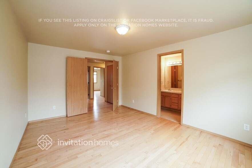 Building Photo - 4716 35th Ave NE