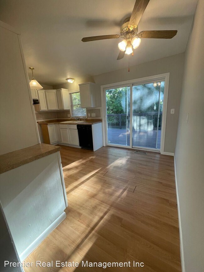 Building Photo - 3 br, 1 bath House - 2341 Blue Ridge Terrace