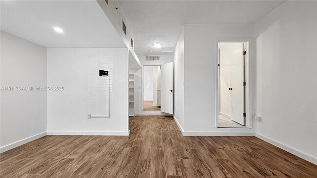 Building Photo - 7995 SW 140th Terrace