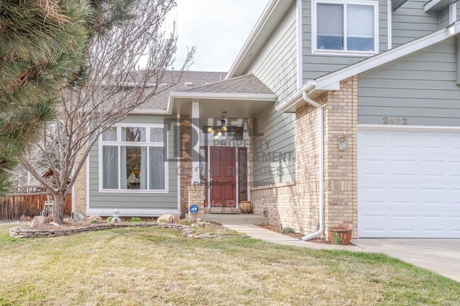 Building Photo - 2432 Mallard Cir