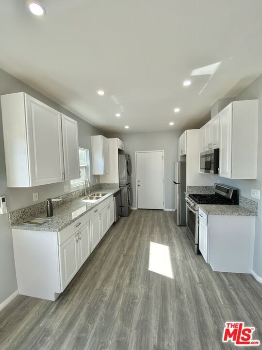 Building Photo - 5451 Brynhurst Ave