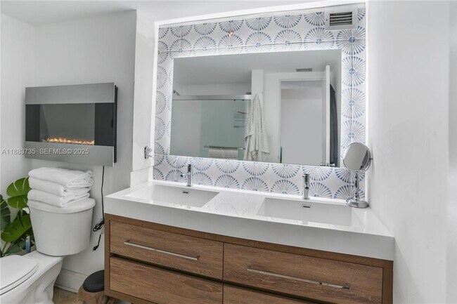 Building Photo - 800 West Ave