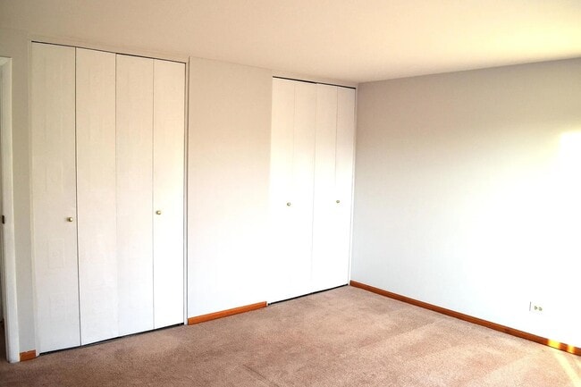 Building Photo - 1306 Forestdale Ct