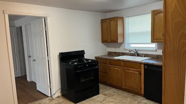 Building Photo - 1010 Bell Dr