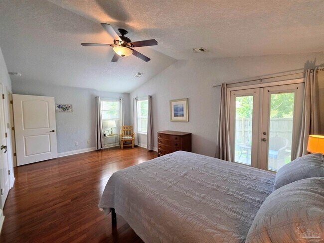 Building Photo - 949 Osprey Ct