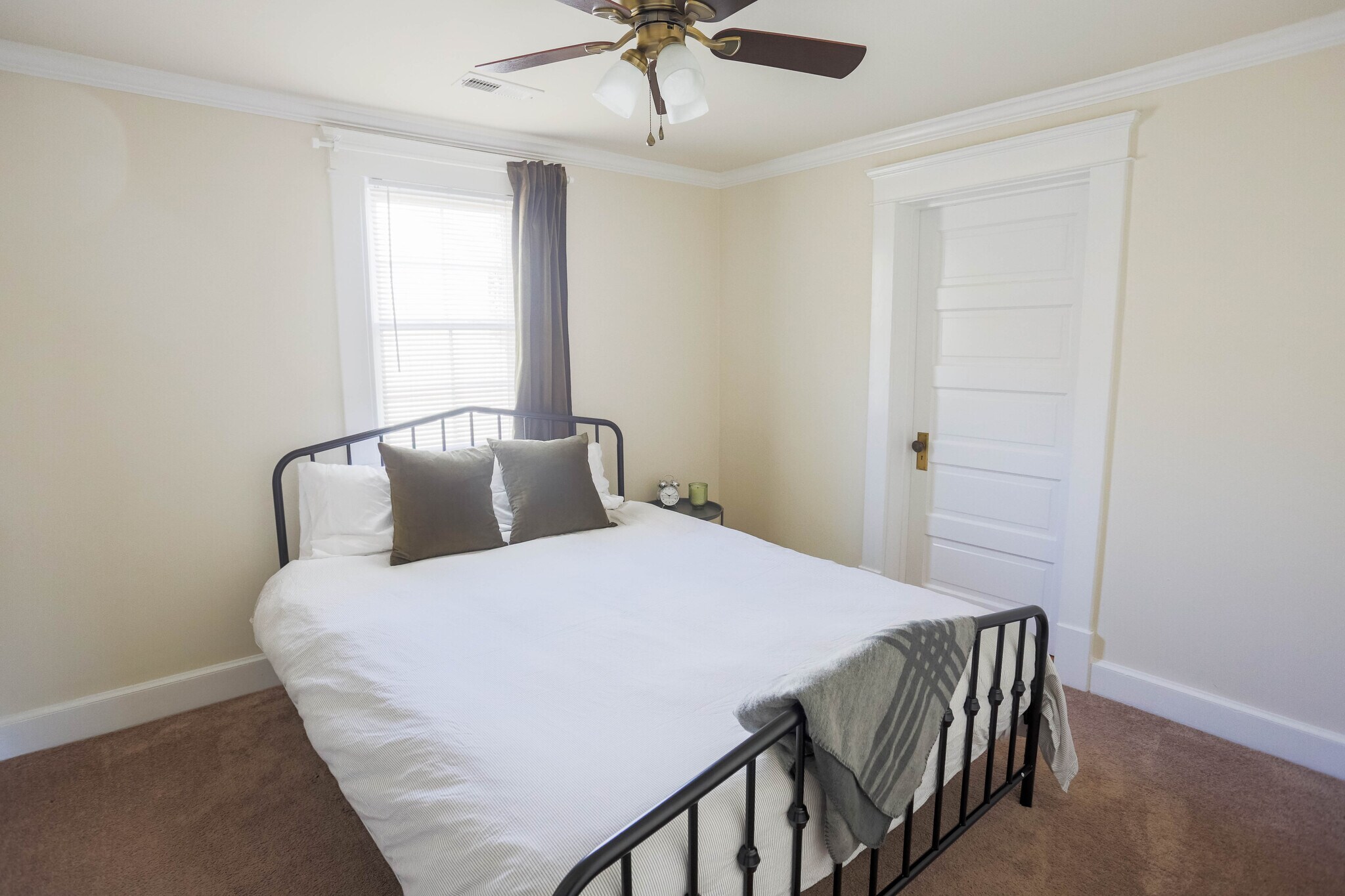 Building Photo - 1602 Monticello Rd