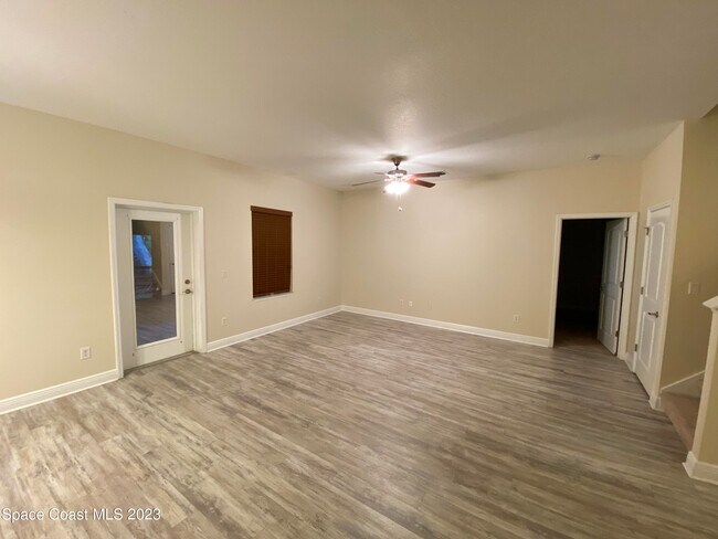 Building Photo - 6124 Serene Pl