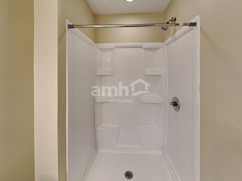 Building Photo - 1199 Onaway Ct