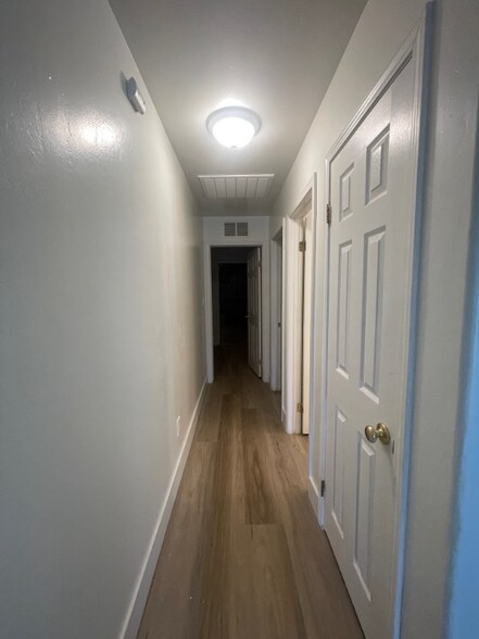 Building Photo - 3713 White Sands Dr