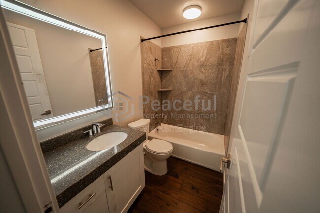 Building Photo - 1867 S Prairie Pond Rd