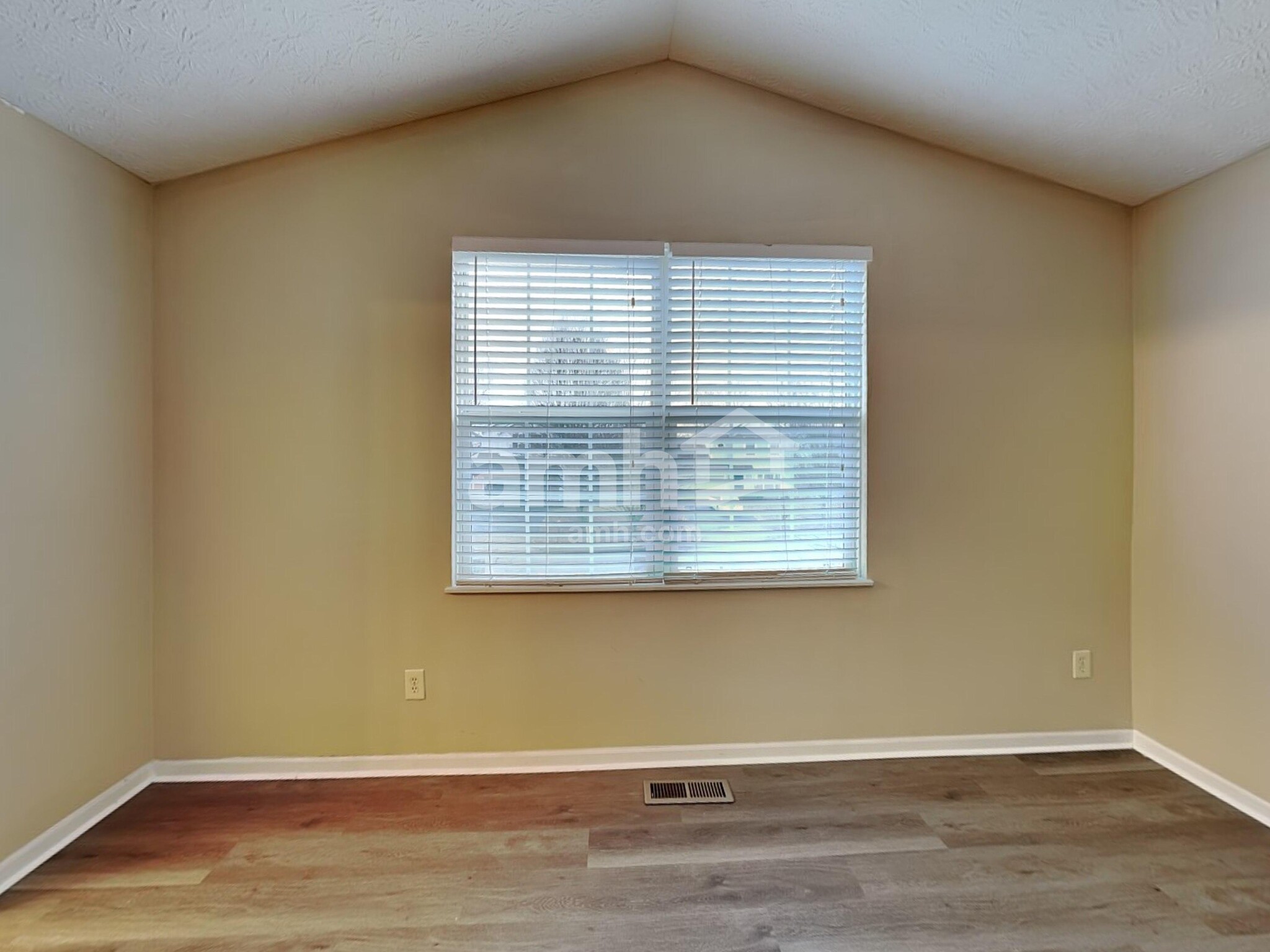 Building Photo - 7794 Birch Creek Dr